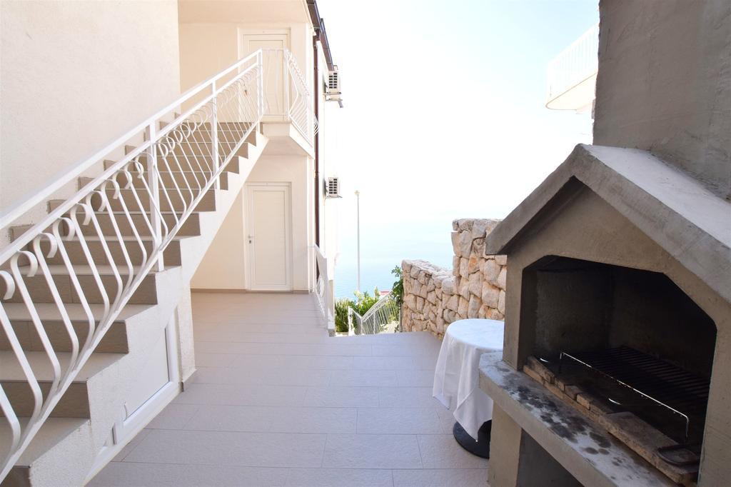 Apartments Dubravka Pisak Exterior photo