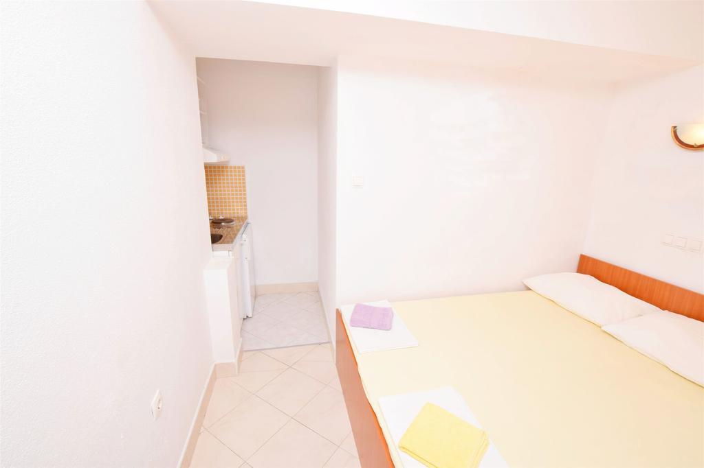 Apartments Dubravka Pisak Exterior photo