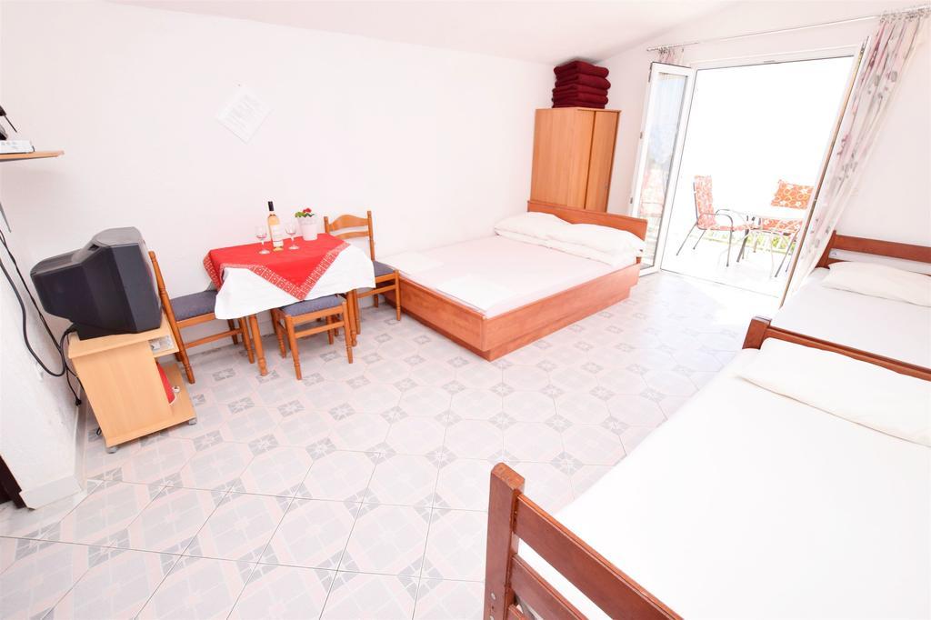 Apartments Dubravka Pisak Exterior photo