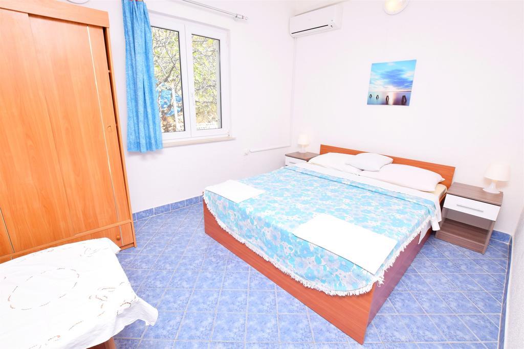 Apartments Dubravka Pisak Exterior photo